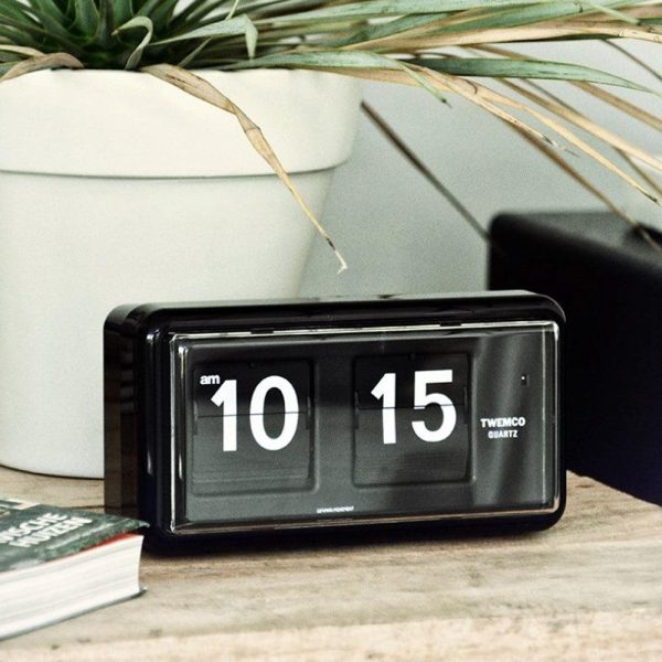 Twemco QT-30 Flip Clock Black For Cheap